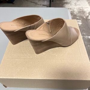 Franco Sarto wedges